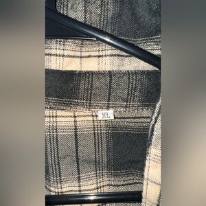 Yellow and Black Men’s Flannel Size XL